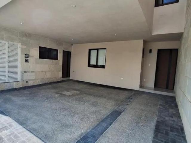 ¡Vive al Norte! Casa Moderna con Alberca, Pádel y Casa Club
