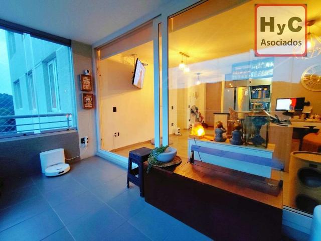 Vive con comodidad en un moderno departamento de 3 D
