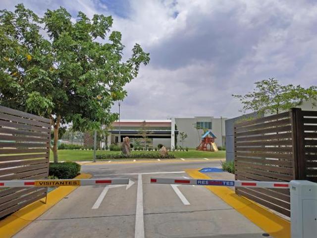 ¡Vive e Invierte en el Fraccionamiento Paseos del Parque!