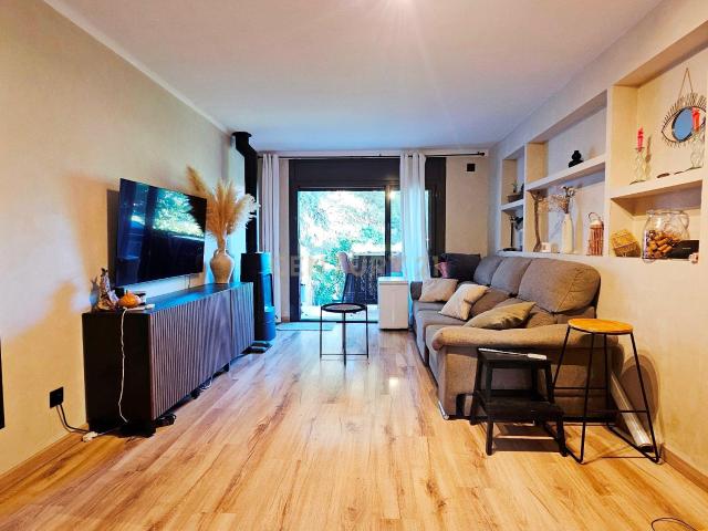 Vive el Mediterráneo en esta casa con jardín y vistas al mar en Llançà