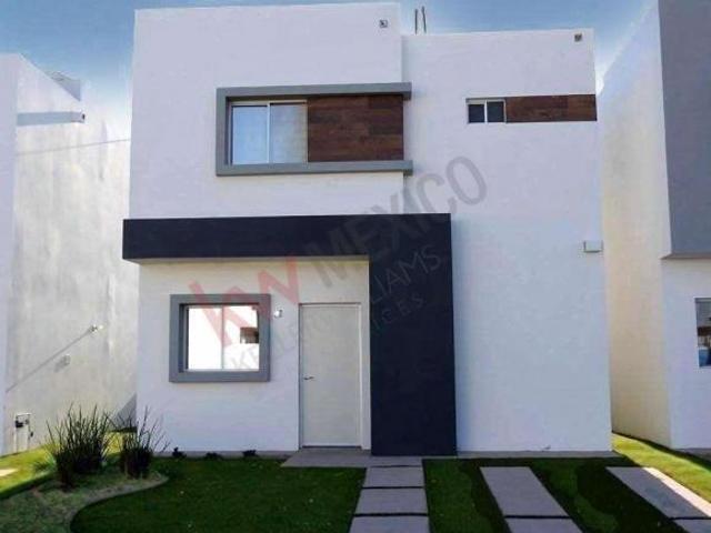 Vive en El Marqués Sección Iria | Casa Familiar con Acceso Controlado