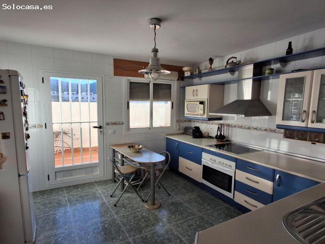VIVE EN EL CENTRO: PISO CON ENCANTO EN LA PLAZA