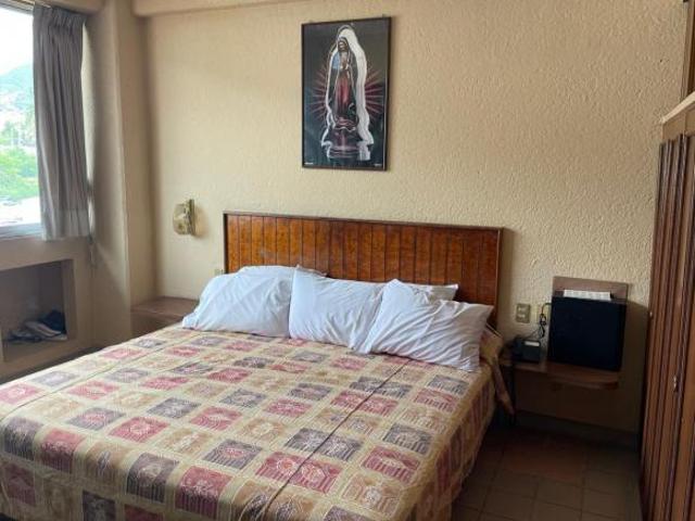 VIVE EN EN CORAZON DE ACAPULCO DEPARTAMENTOS EN VENTA ECONOMICOS DESDE 630 MIL PESOS SOBRE AV. UNIV
