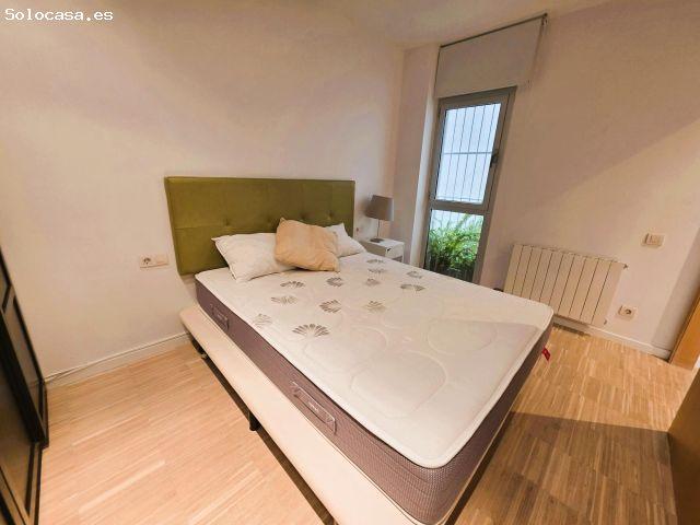 Vive en Gràcia: piso con balcón, luz natural y listo para entrar