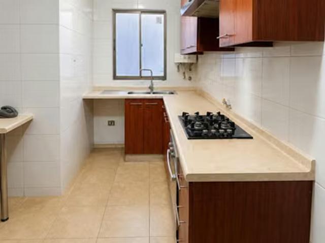 Vive en un entorno residencial! Amplia casa full remodelada | 4 dormitorios por 5500.00 en Los Ángeles