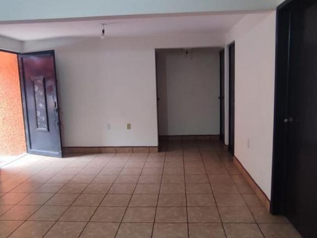 ¡Único en Neza! Tu nuevo hogar, amplio departamento en PB, estacionamiento libre