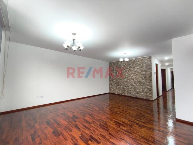 ¡Vive En Una Ubicación Privilegiada Av. Benavides Surco!