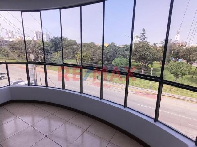 ¡Vive Frente A Parque En La Mejor Zona De San Miguel! | 113.78 M² | 3 Dorm. + Terraza