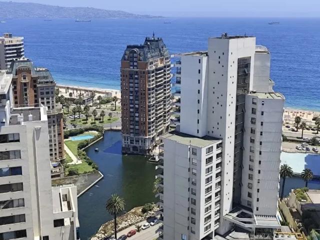 Vive frente al mar en coraceros, viña del mar arriendo año