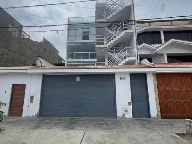 VIVE FRENTE AL MAR EN CHORRILLOS! Malecón de Los Cedros – 1er Piso