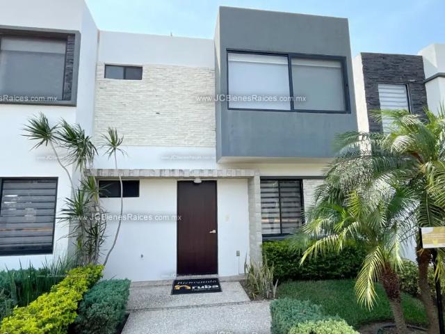 Vive tranquilo: Casa con acceso controlado y alberca Cerca del Aeropuerto en Veracruz Puerto