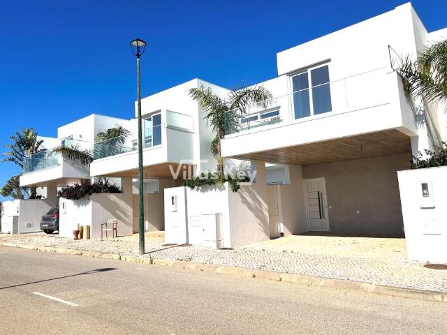 Vivenda moderna em Sagres junto ao mar 160m² Sagres
