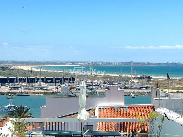 Vivenda no centro histórico de Lagos com terraço e vista mar 148m² Lagos Santa Maria