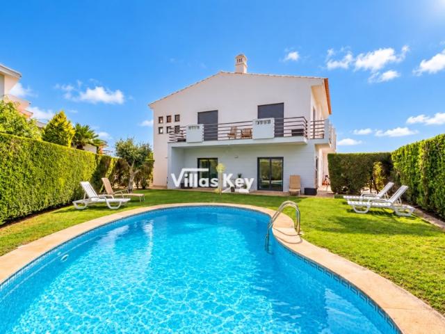 Vivenda com piscina perto do mar em Sagres