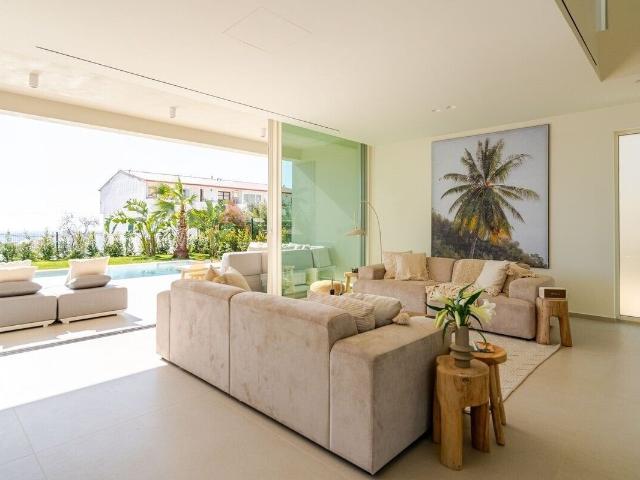 Vivenda Contemporânea de 3 Quartos em Santa Bárbara de Nexe 335m² Santa Bárbara De Nexe