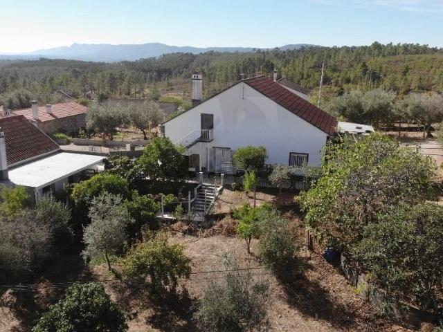Vivenda de Rodeia 192m² Santo André Das Tojeiras
