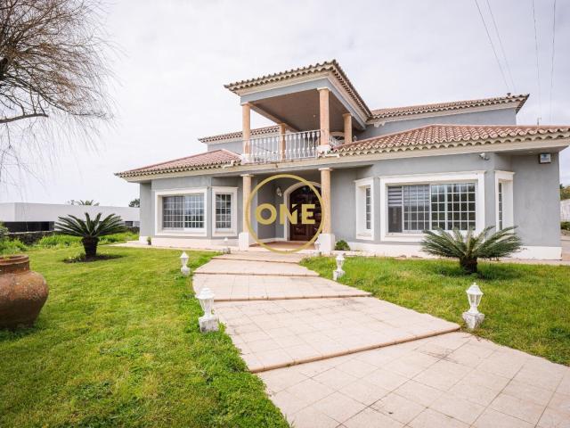 Vivenda V4 de Luxo com Vista Mar | Livramento