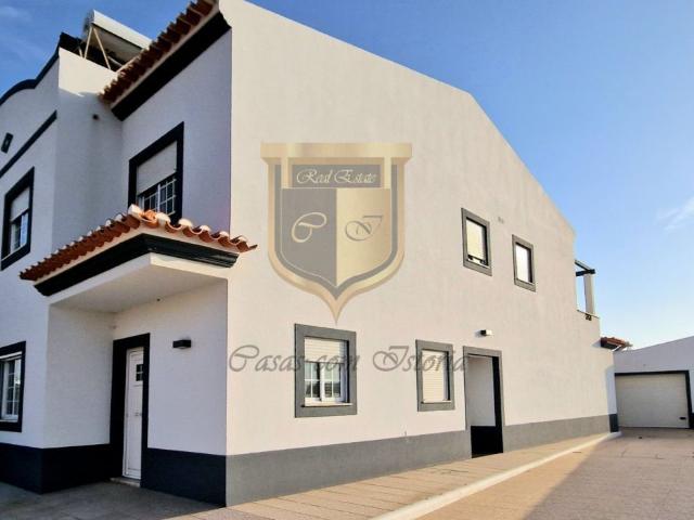 Vivenda V3, remodelada, Vista Mar,Santa Cruz, Torres Vedras, Lisboa