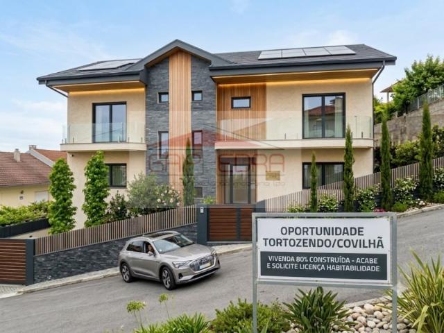 Vivenda 80% acabada Covilhã: personalize e solicite a licença de habitabilidade