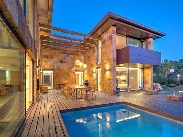 Viver Luxo em Tróia | Villa de 4 Quartos | Piscina Exterior. 344m² Troia