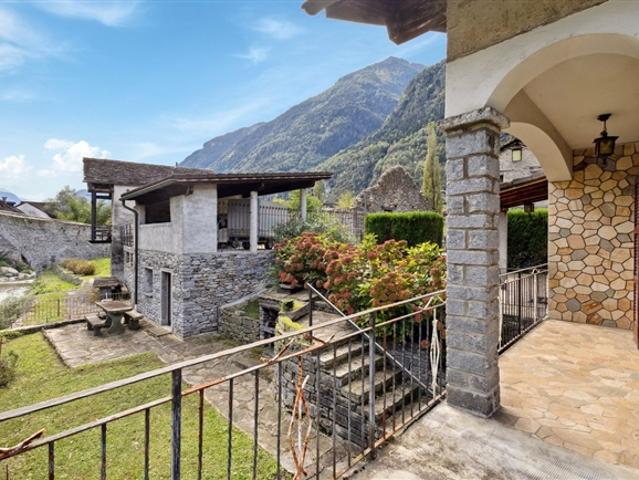 5 Room single house