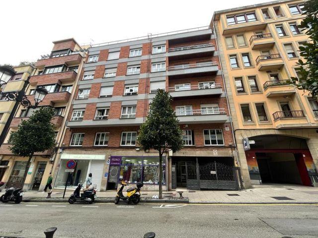 VIVIENDA 94 M2 REFORMADA MINIMALISTA EN ALQUILER EN EL CENTRO DE OVIEDO