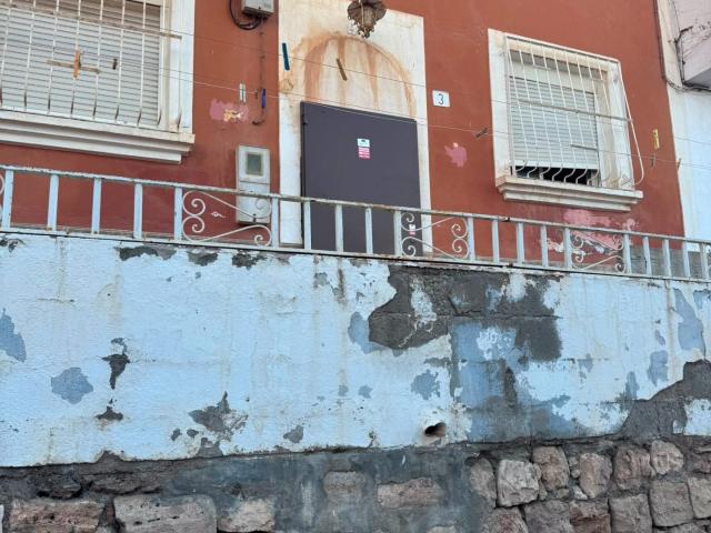 VIVIENDA TAPIADA NO SE PUEDE VISITAR NI HIPOTECAR