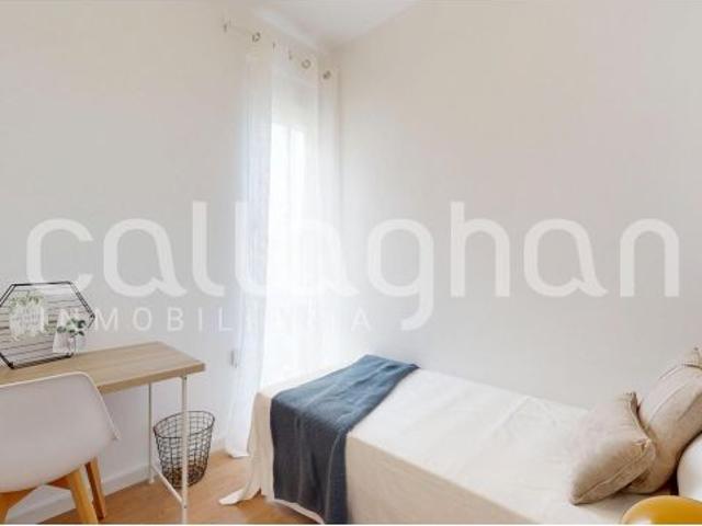 VIVIENDA TOTALMENTE AMUEBLADA Y EQUIPADA. RECIÉN REFORMADA A ESTRENAR