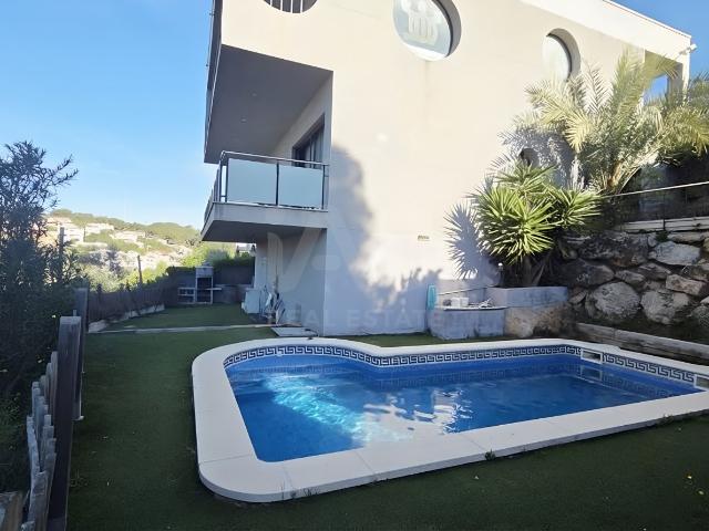 Vivienda unifamiliar 4 dormitorios 181 m2