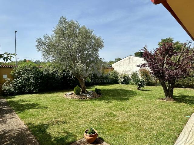 undefined 4 dormitorios 272 m2
