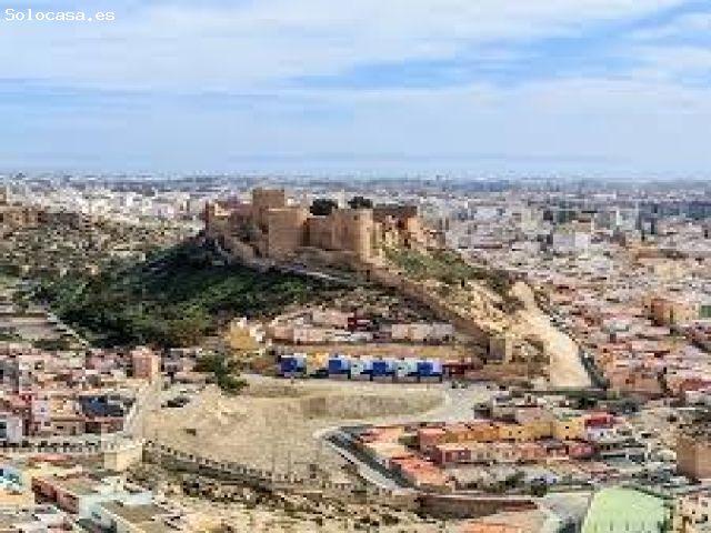 VIVIENDA UNIFAMILIAR ADOSADA OCUPADA POR PERSONA SIN JUSTO TÍTULO