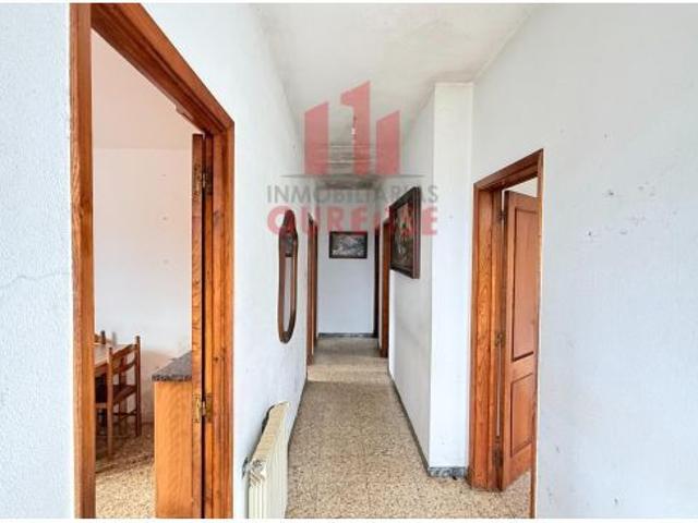 VIVIENDA UNIFAMILIAR CON PARCELA PRÓXIMA A VALENZÁ