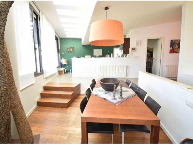 VIVIENDA UNIFAMILIAR CON VISTAS AL MAR EN QUINT MAR