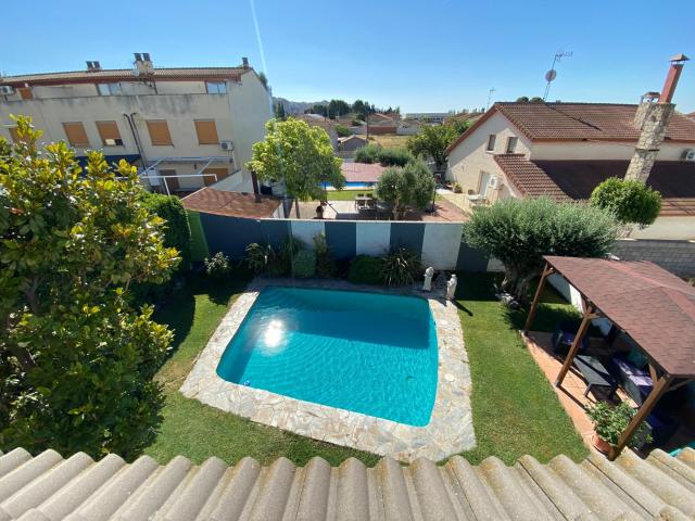 VIVIENDA UNIFAMILIAR EN AV.ZARAGOZA NUEZ DE EBRO