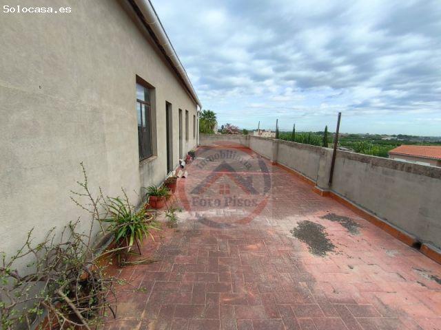 Vivienda unifamiliar en construcción con sótano y piscina en Benissa