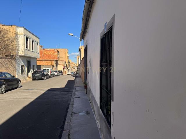 Vivienda urbana con gran potencial en el centro de Cheste