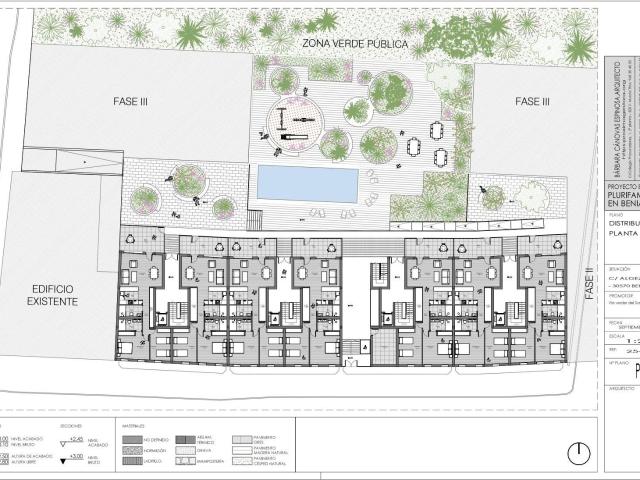 Vivienda A Escalera III Planta Primera con jardines y piscina en zonas comunes, con terraza y balcón dando a la piscina