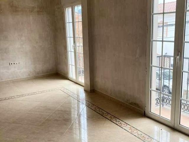 Vivienda a estrenar en Albuñuelas – tres plantas, cochera y. 0m² Albuñuelas