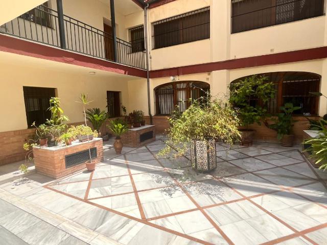 VIVIENDA A LA VENTA EN PLENO CENTRO DE SEVILLA