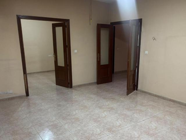 Vivienda a reformar en Alcuéscar Cáceres