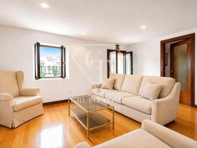 Vivienda acogedora con balcón y vistas despejadas