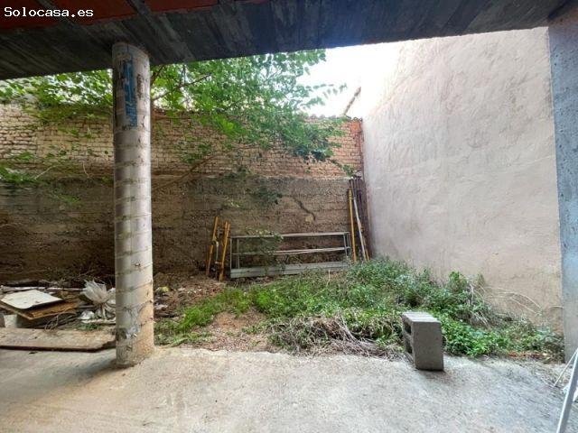 VIVIENDA ADOSADA EN PROYECTO DE CONSTRUCCION CON PATIO