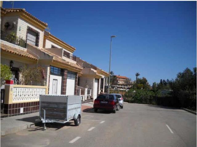 Vivienda Adosada en Sucina OCUPADA, Solo para inversores.