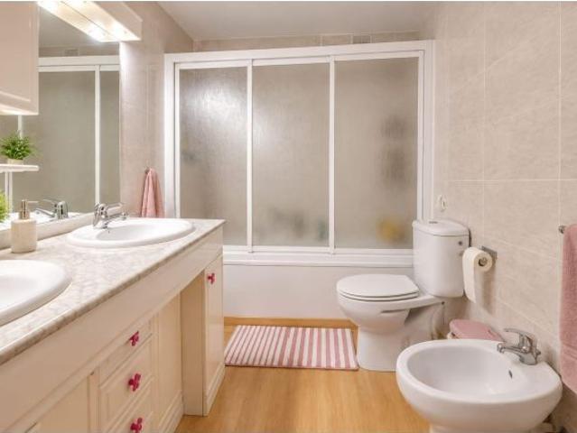 Vivienda adosada en venta como inversión en Alovera | Activo residencial con alquiler vigente