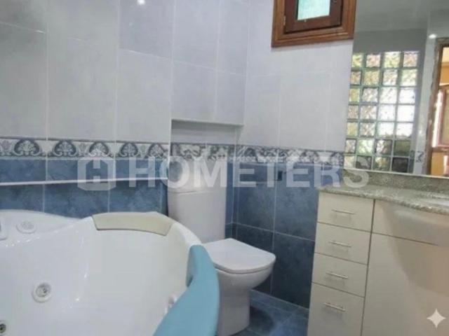 Vivienda amplia adosada a la venta en Usurbil