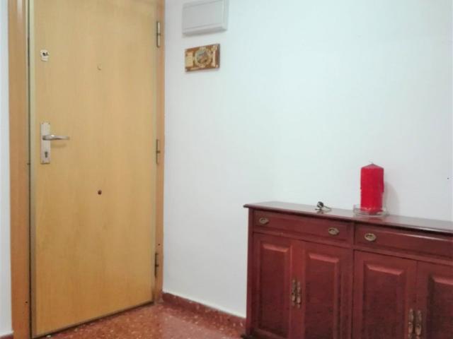 Vivienda amueblada de 3h y 2 baños. Visítalo con nuestro vídeo 360º desde donde tú quieras