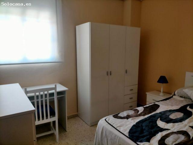 Vivienda amueblada en Urb. Macarena tres Huertas