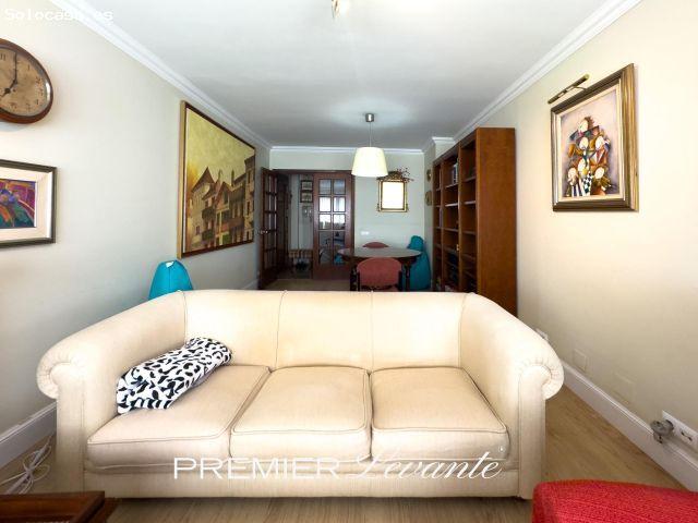 Vivienda amueblada y equipada, 3hab y 2 baños, GARAJE OPCIONAL, ascensor, céntrico y con AACC