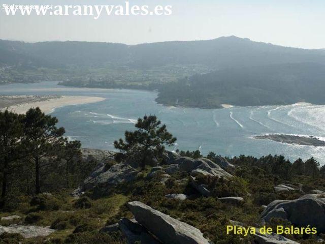 Vivienda con 1700m2 de terreno en A Campara Ponteceso