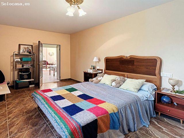 Vivienda con alma de granja y alma de proyecto